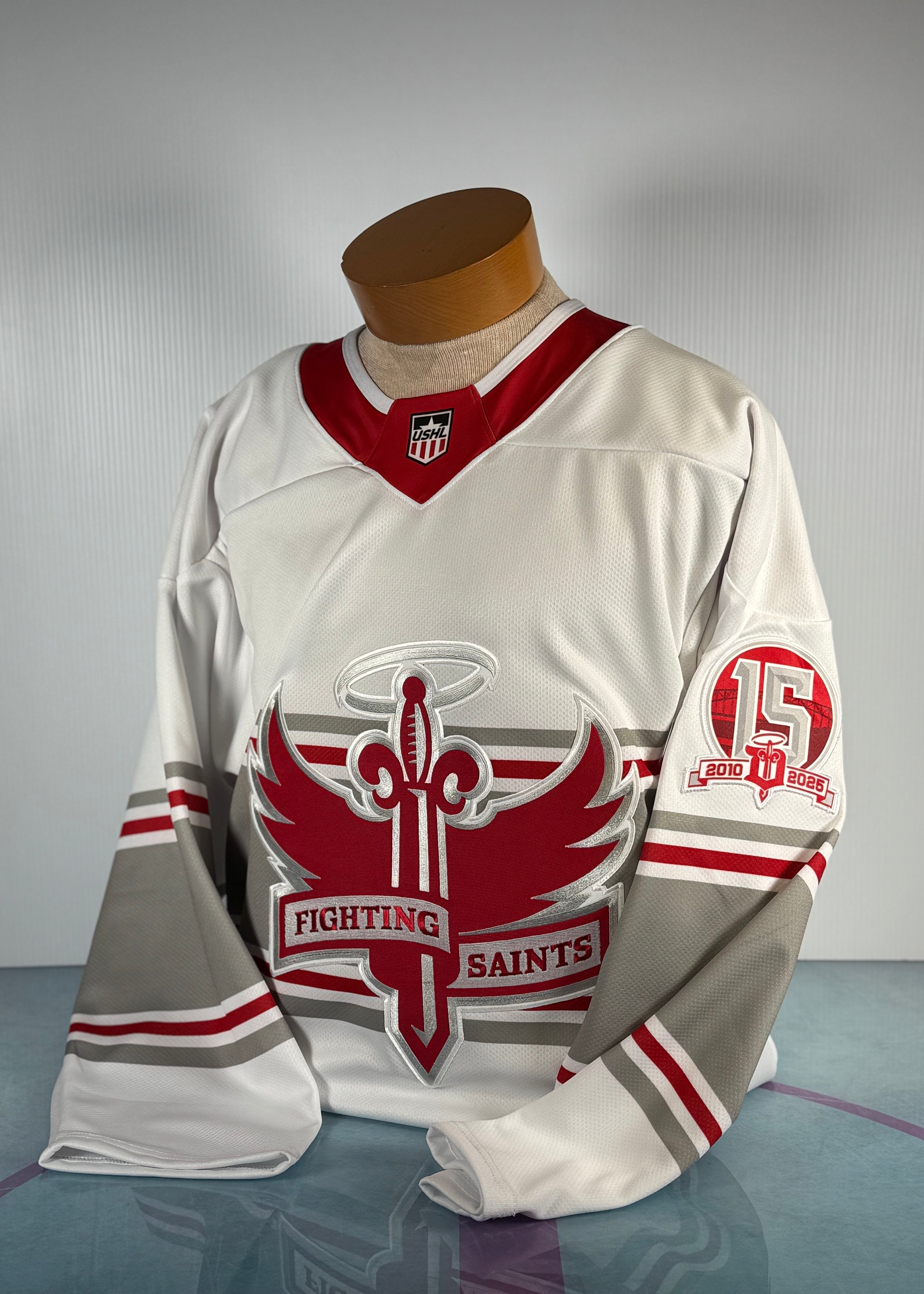 JERSEYS Dubuque Fighting Saints Merchandise jerseys-dubuque-fighting-saints-merchandise